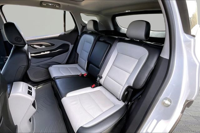 Used 2022 GMC Terrain SLT w/ Infotainment Package II image 16
