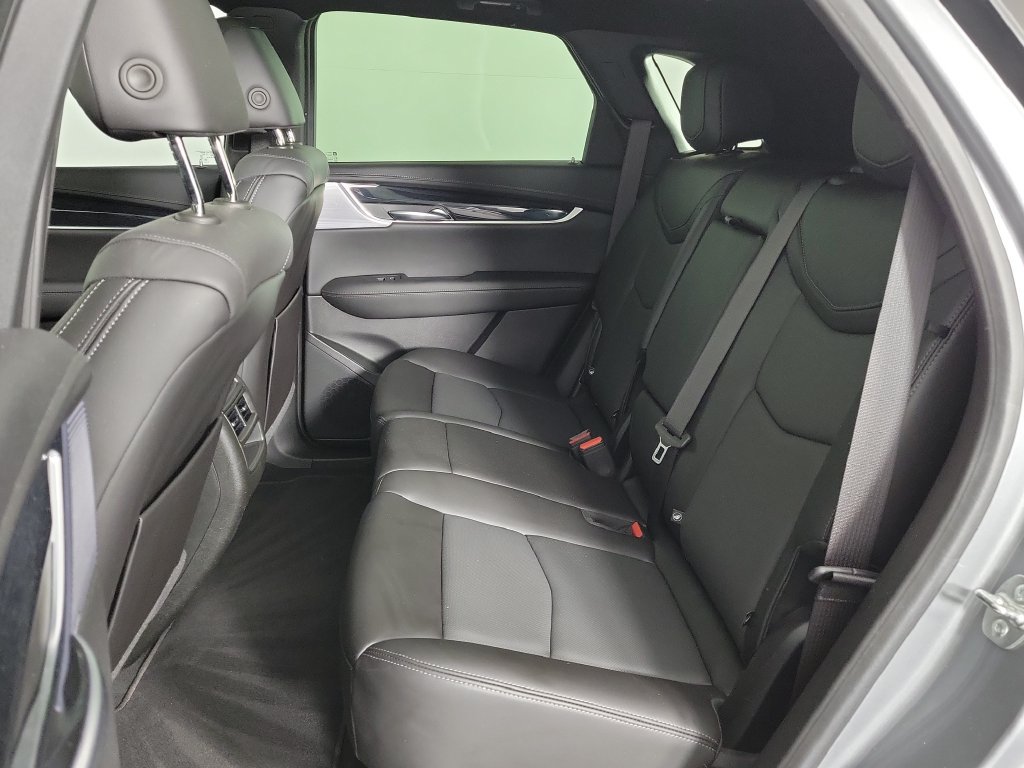 Used 2024 Cadillac XT5 Premium Luxury FWD image 12