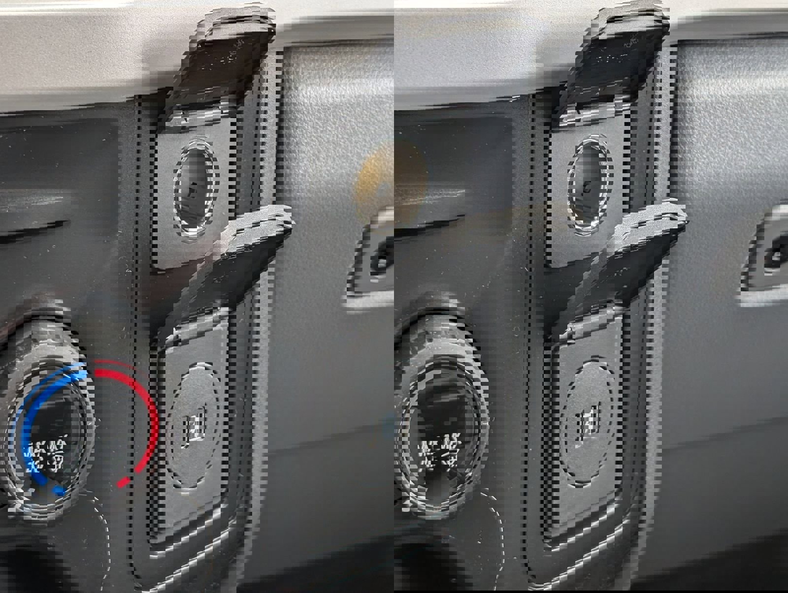 New 2026 Ford F350 XL w/ XL Chrome Package image 18