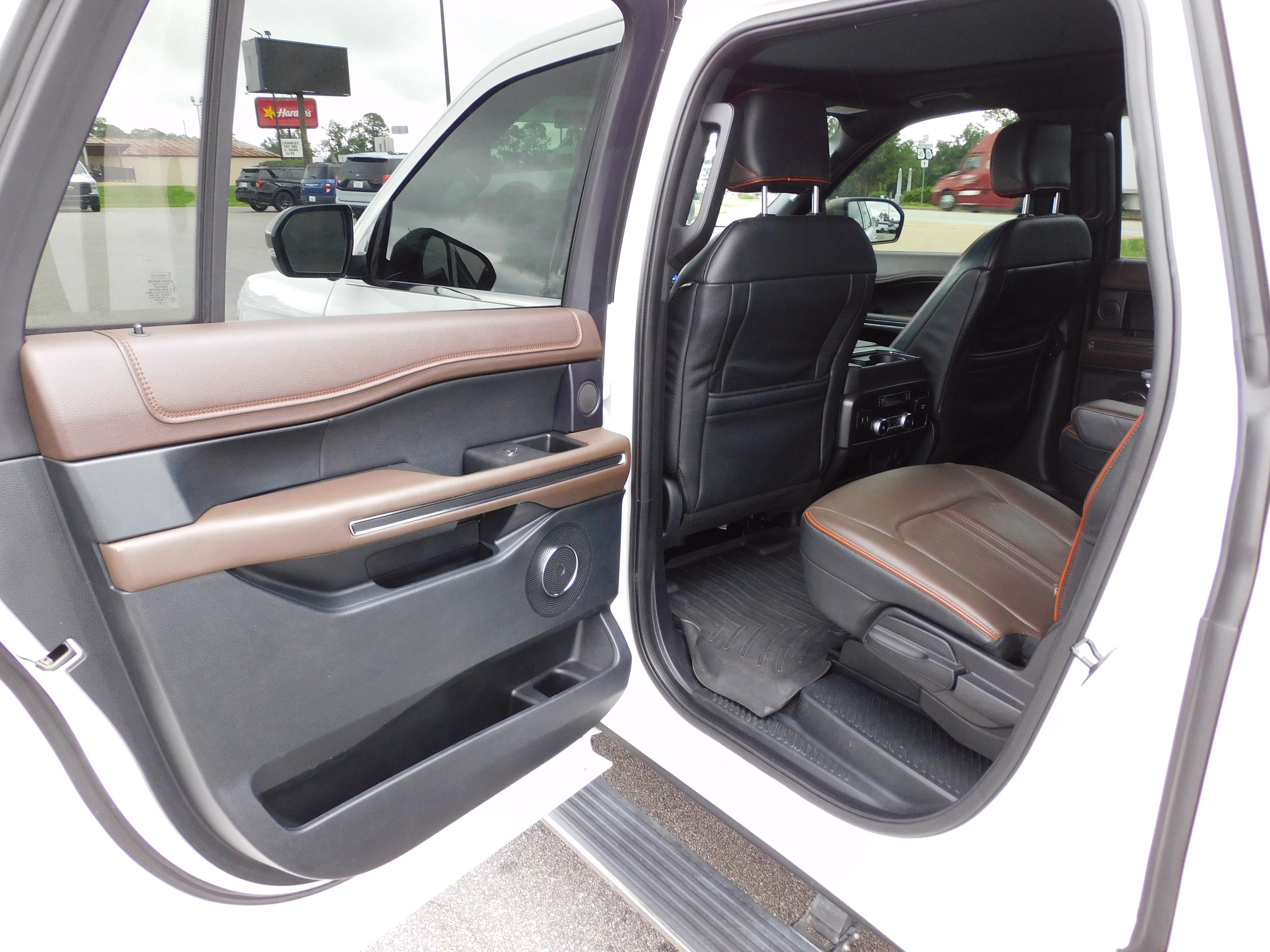 Used 2020 Ford Expedition Max King Ranch w/ Cargo Package image 13