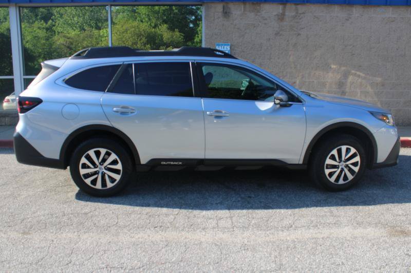 Used 2022 Subaru Outback Premium AWD/4WD image 16