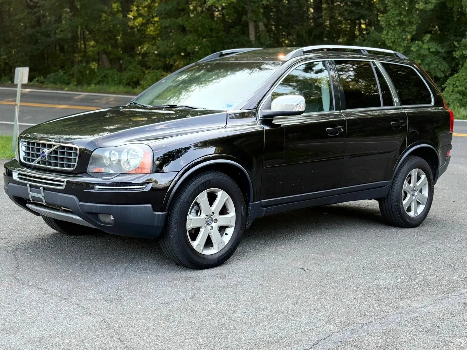 Used 2010 Volvo XC90 V8 AWD/4WD image 3