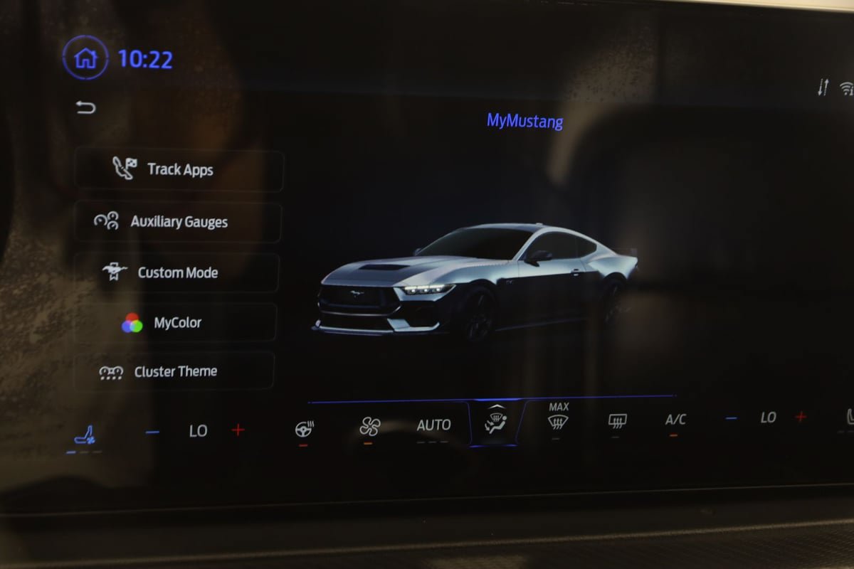 Used 2024 Ford Mustang Premium RWD image 37