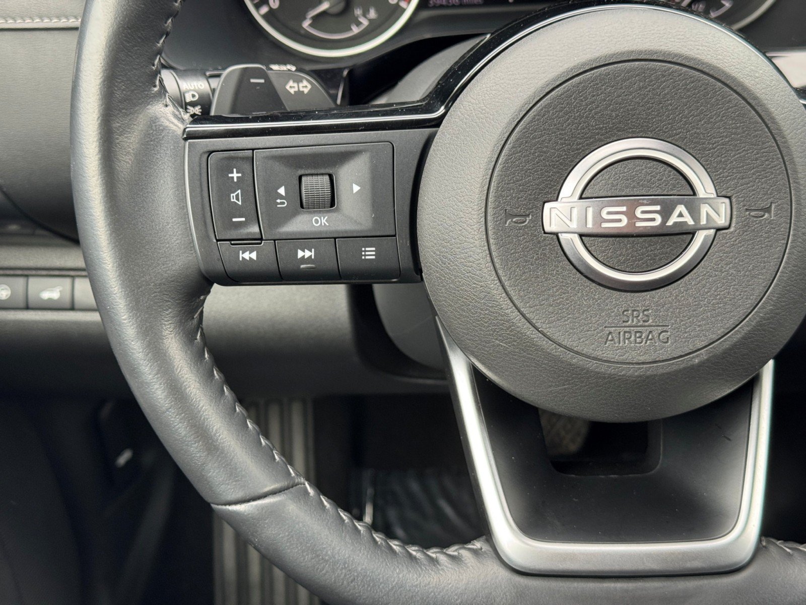 Used 2022 Nissan Pathfinder SL w/ SL Premium Package FWD image 20