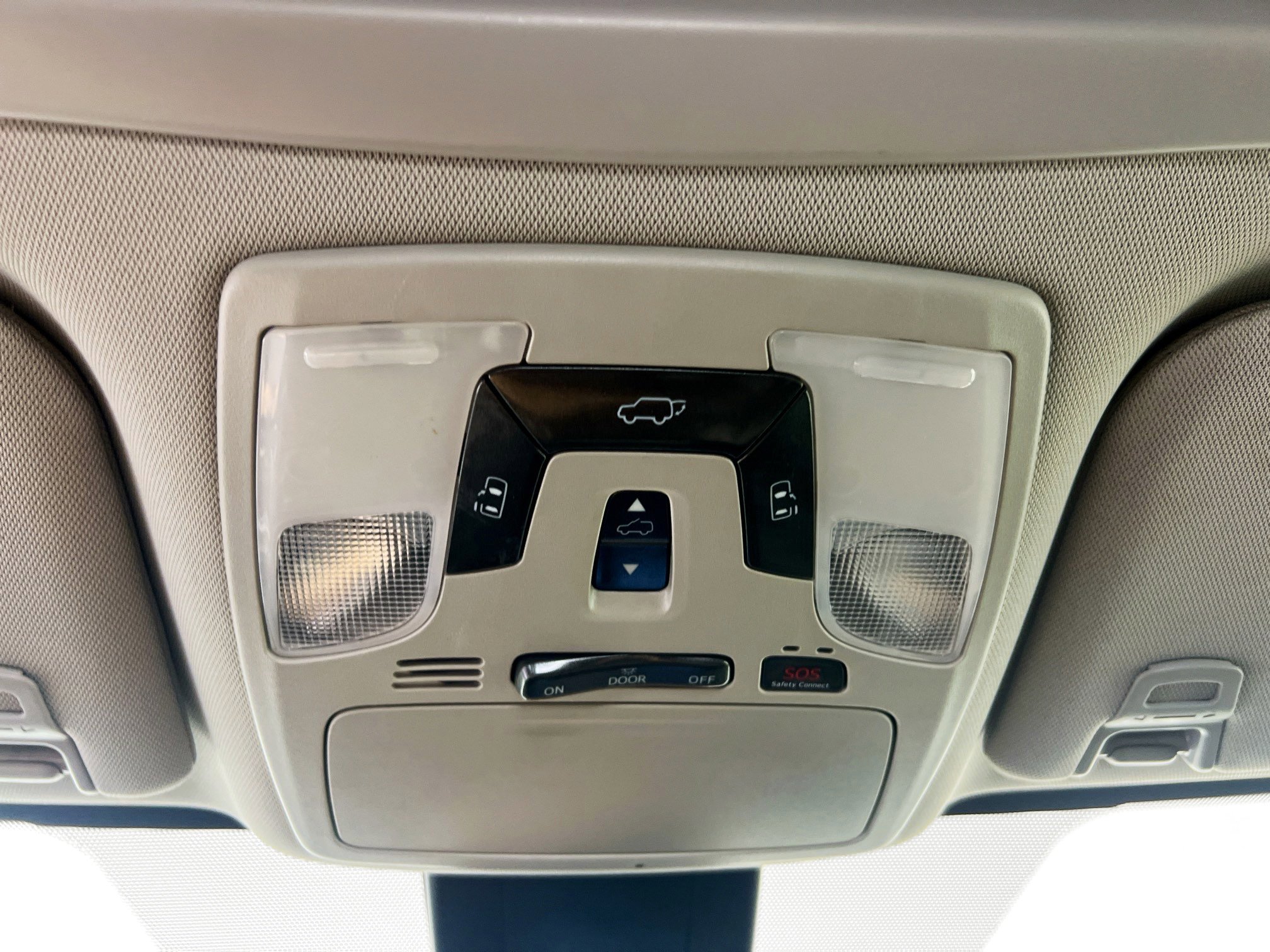 Used 2020 Toyota Sienna XLE image 22