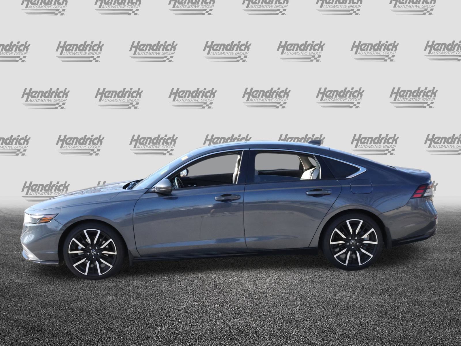 Used 2024 Honda Accord Touring image 6
