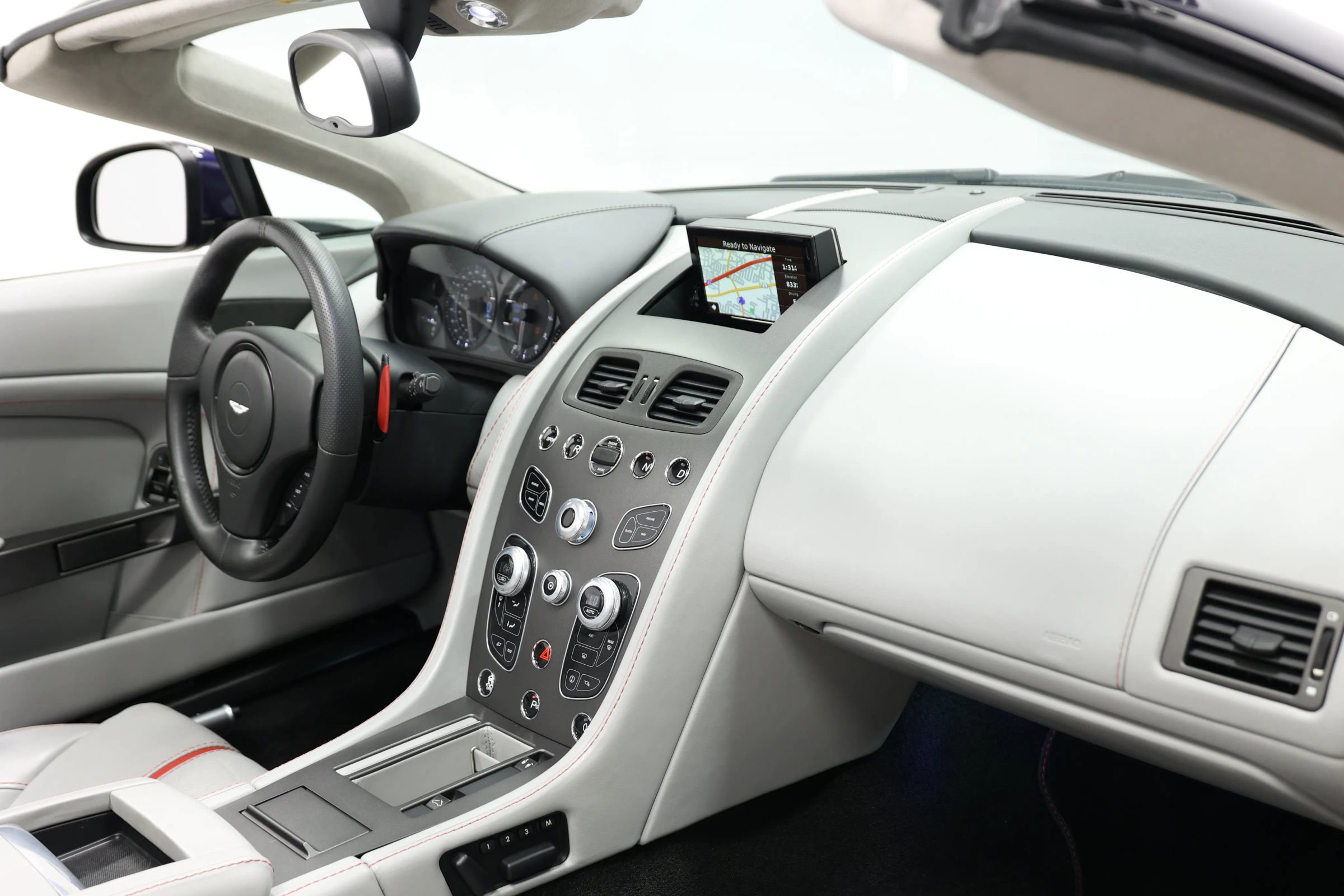 Used 2016 Aston Martin V8 Vantage GT RWD image 71