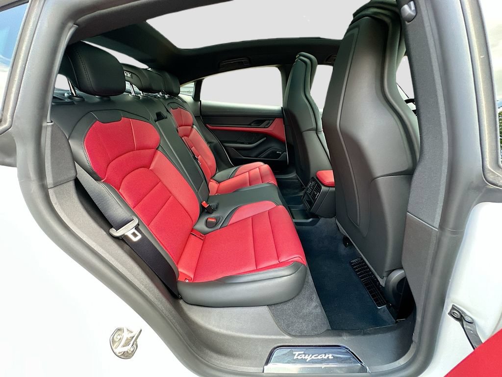 New 2026 Porsche Taycan 4S Black Edition AWD/4WD image 29