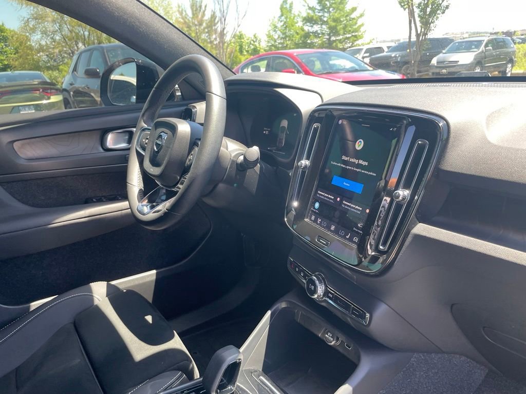 Used 2023 Volvo C40 P8 Recharge Ultimate w/ Protection Package Premier AWD/4WD image 28