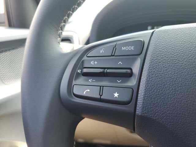 New 2026 Hyundai Venue SEL FWD image 21