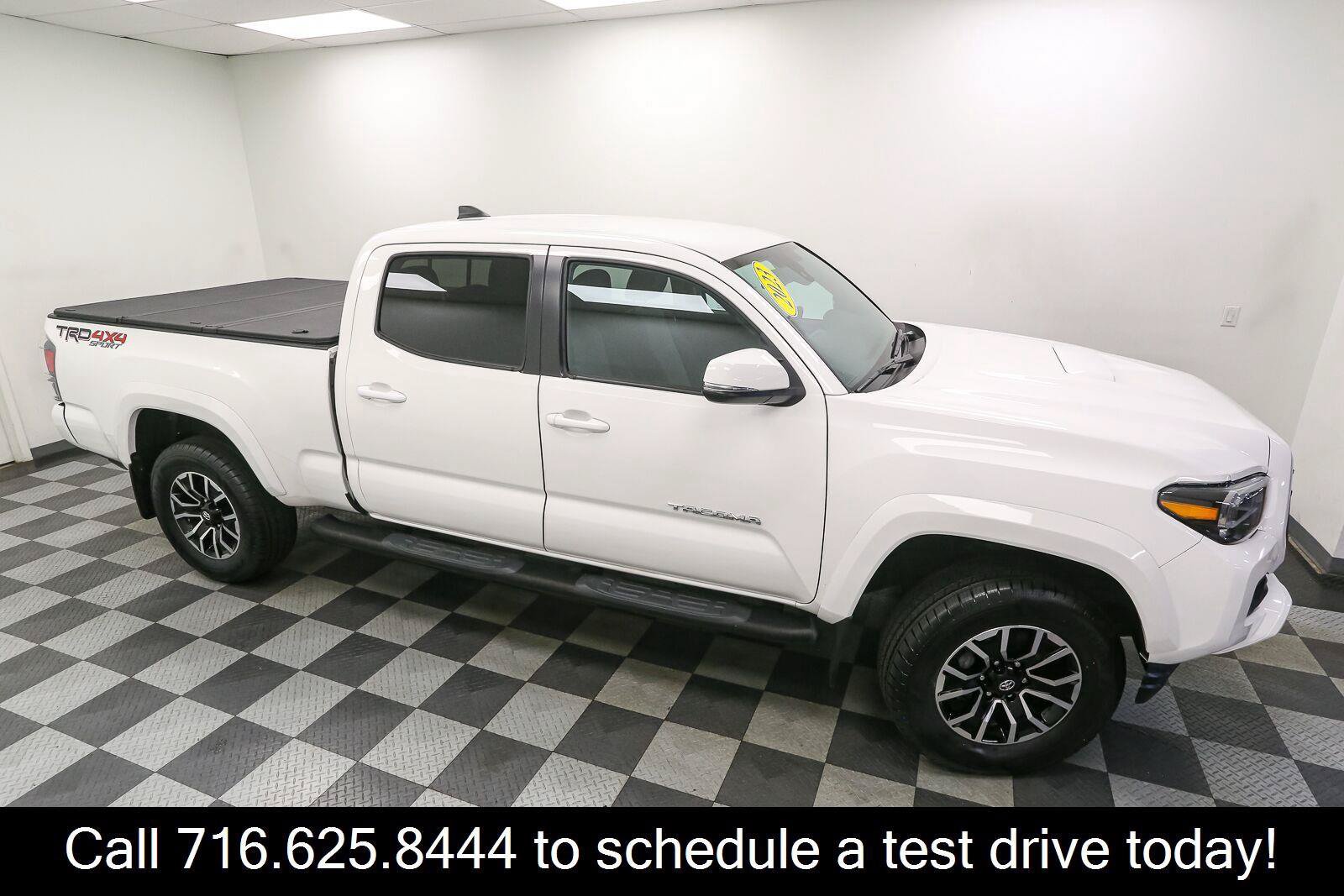 Used 2023 Toyota Tacoma TRD Sport AWD/4WD image 5