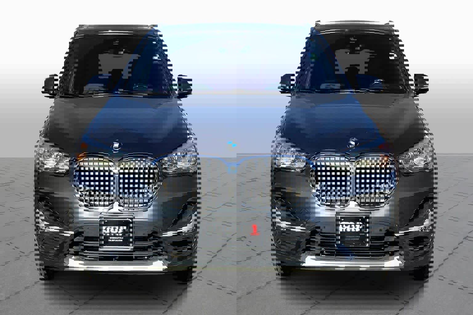 Used 2020 BMW X1 xDrive28i image 2