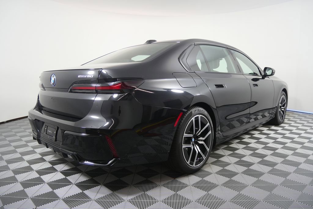 Used 2026 BMW i7 eDrive50 image 3
