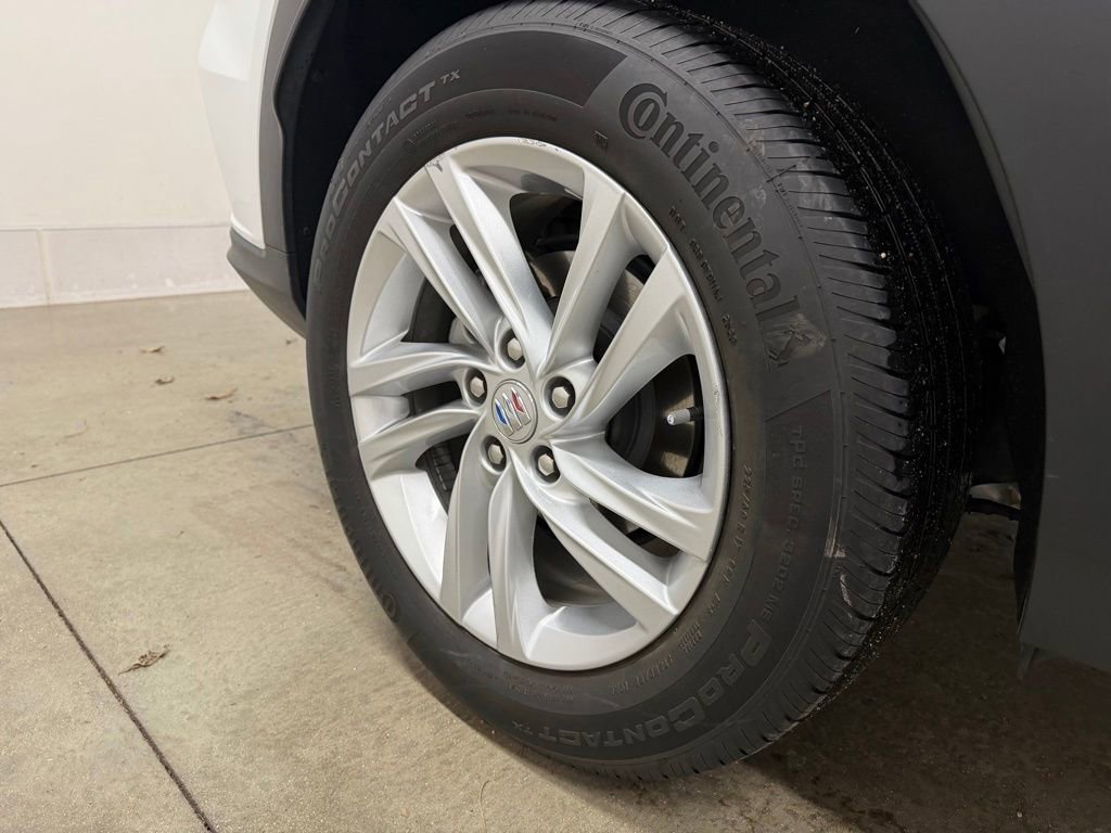 Certified 2024 Buick Envista Preferred w/ Convenience I Package image 9