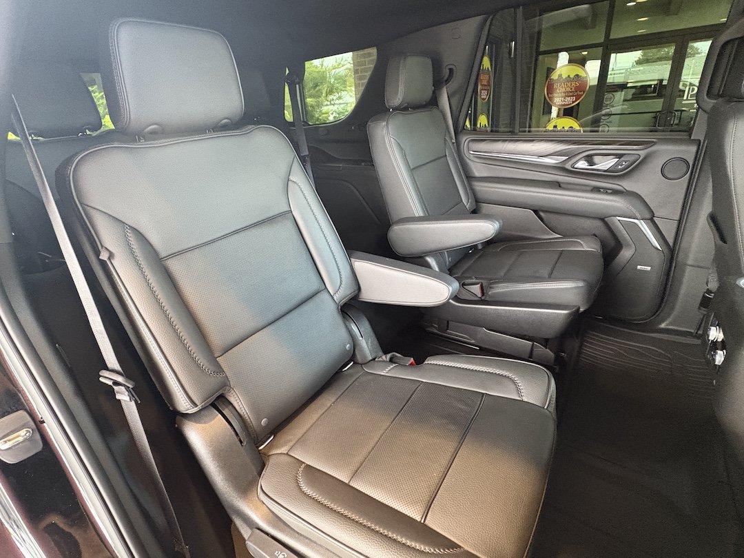 Used 2021 GMC Yukon Denali w/ Denali Premium Package RWD image 32