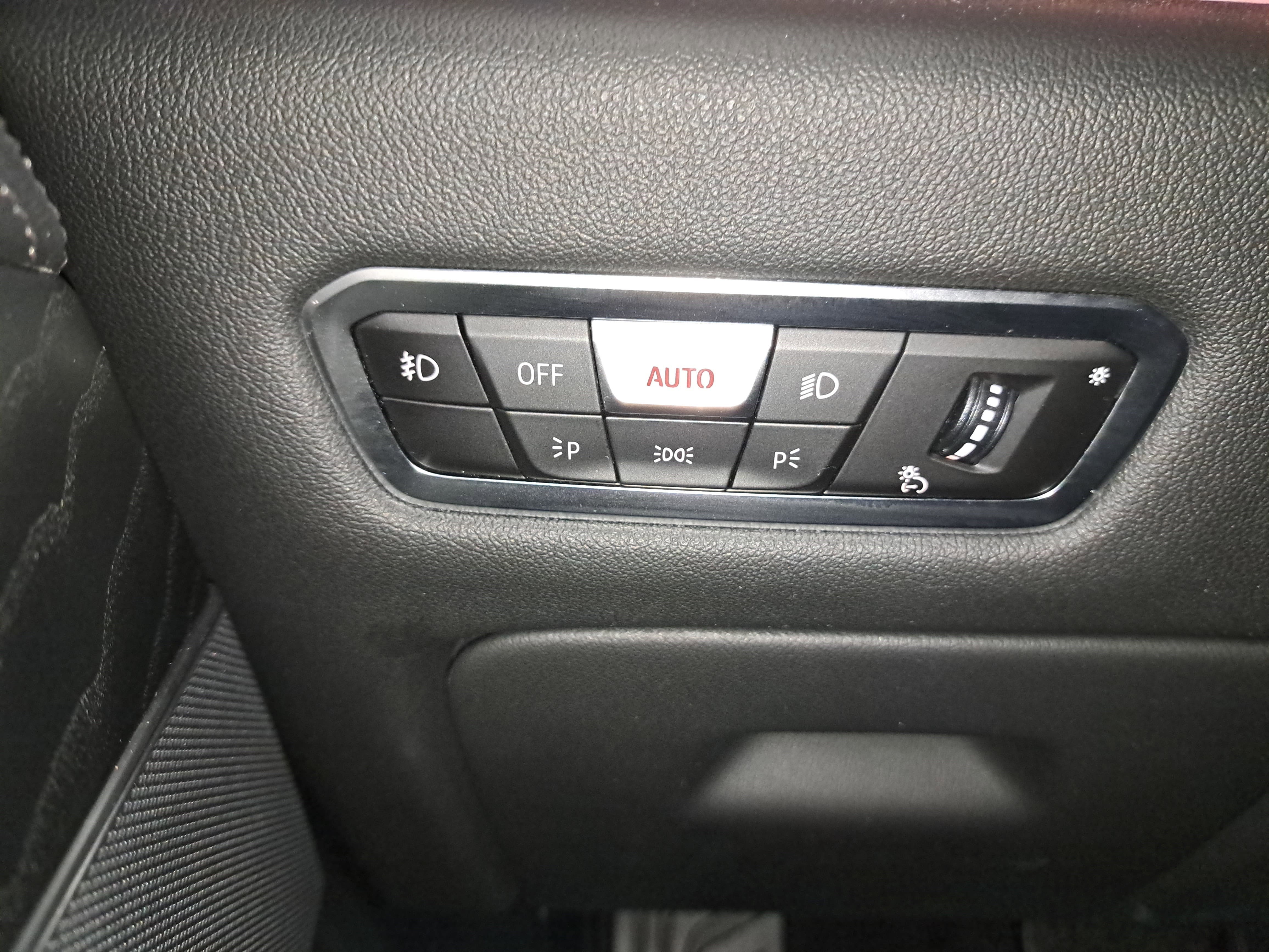 Used 2022 BMW X7 xDrive40i w/ Executive Package image 28