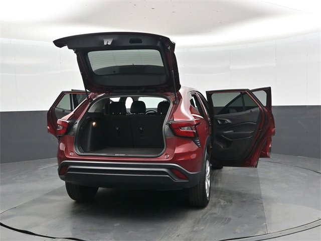 Used 2024 Chevrolet Trax LS image 48