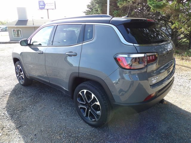 Used 2022 Jeep Compass Limited image 3