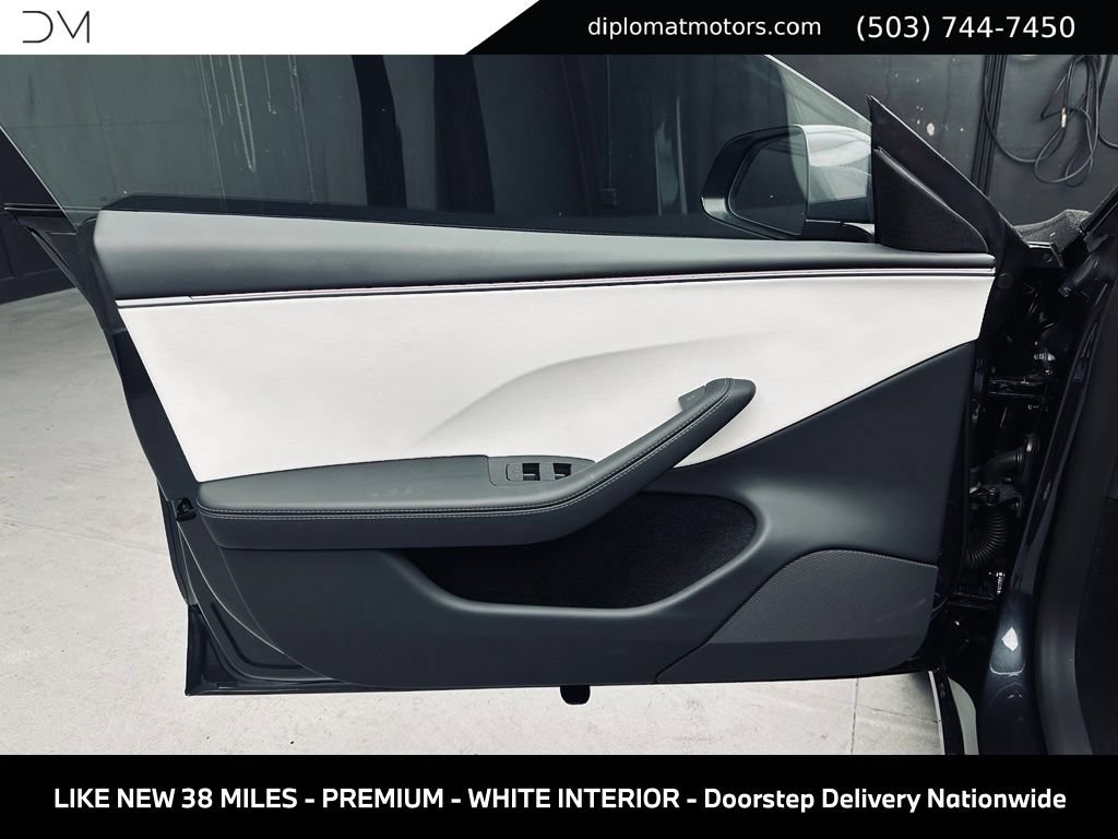 Used 2026 Tesla Model 3 RWD image 24
