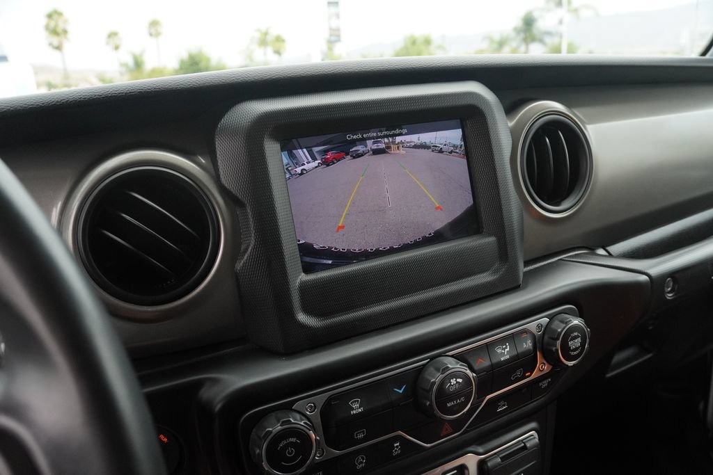 Certified 2022 Jeep Wrangler Sport AWD/4WD image 25