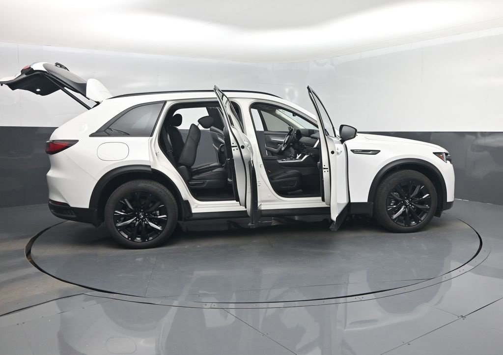 Certified 2025 MAZDA CX-90 Plug-In Hybrid w/Premium Sport image 32