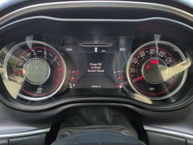 Used 2015 Dodge Challenger R/T w/ Quick Order Package 22B R/T RWD image 26