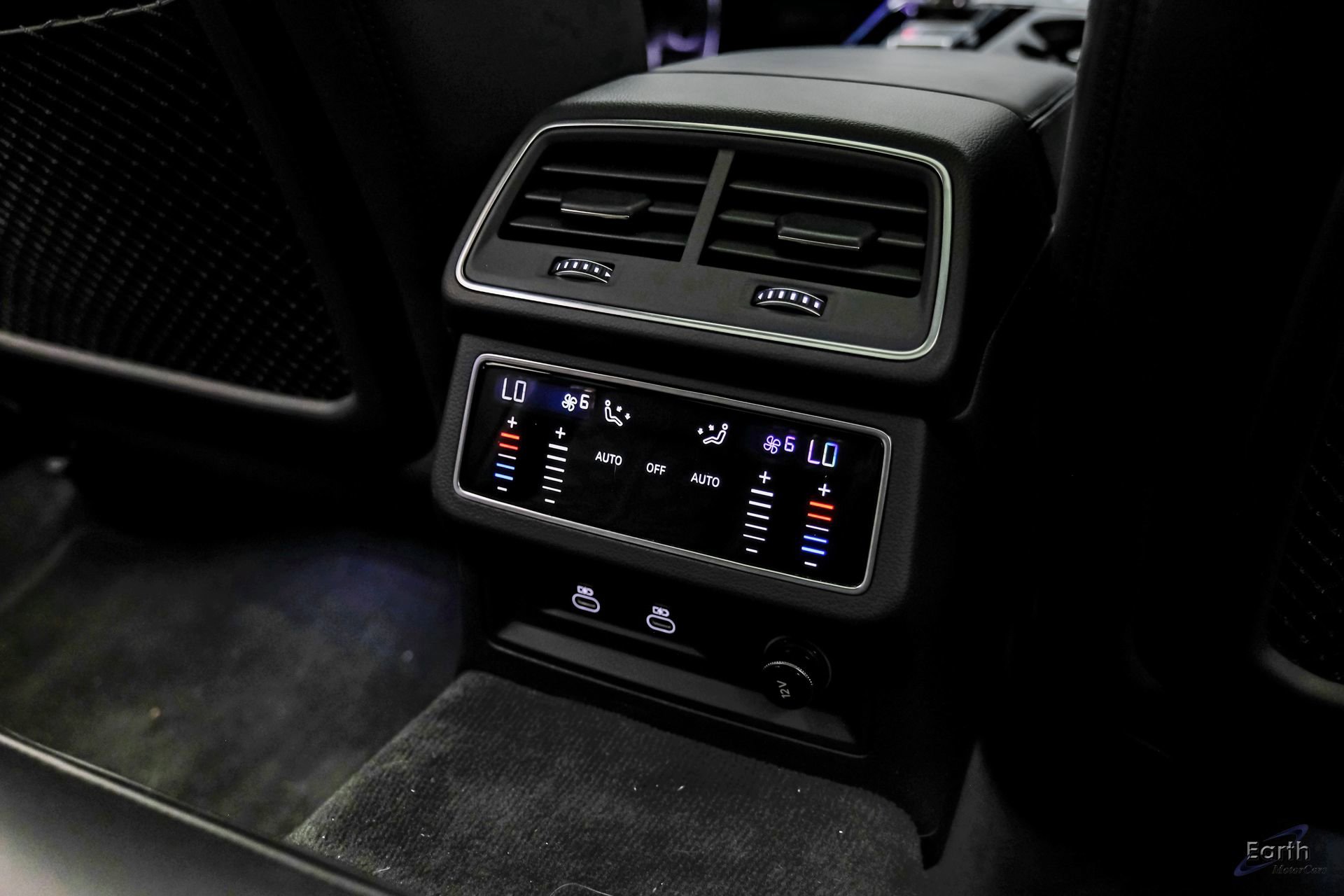 Used 2023 Audi RS 6 w/ Black Optic Package AWD/4WD image 78