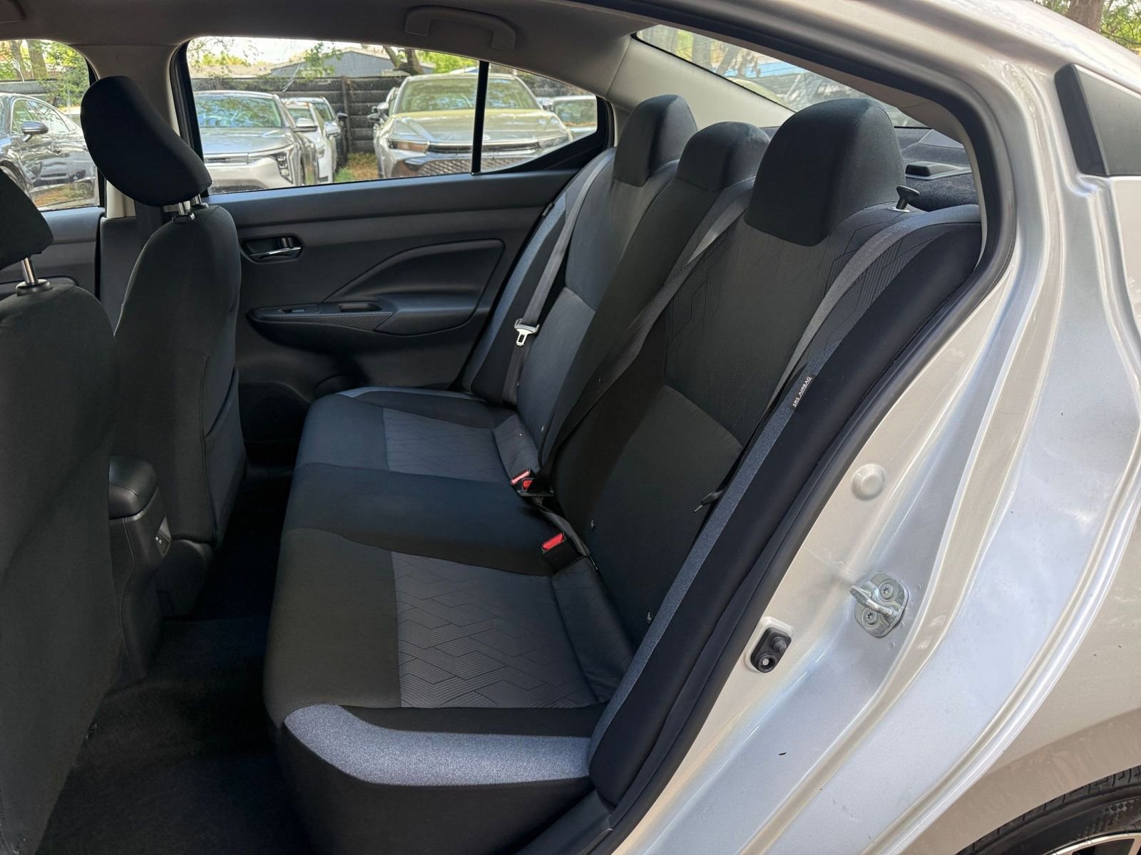 Used 2025 Nissan Versa SV FWD image 34