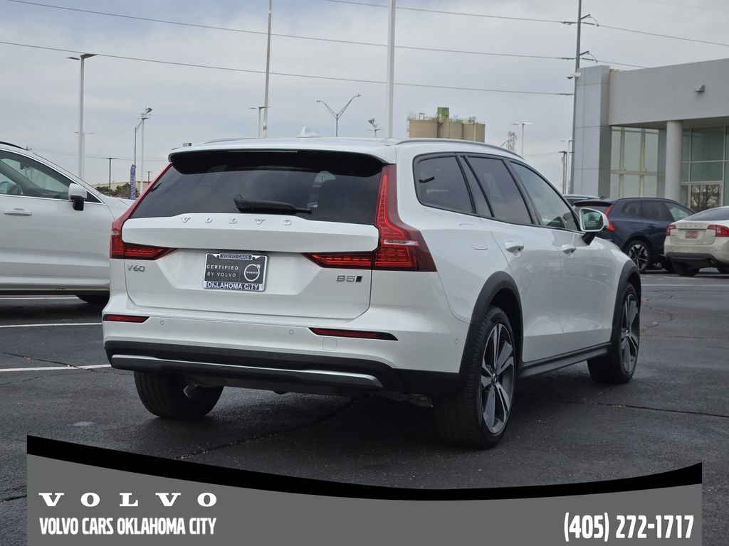 Certified 2025 Volvo V60 B5 Cross Country Plus image 5