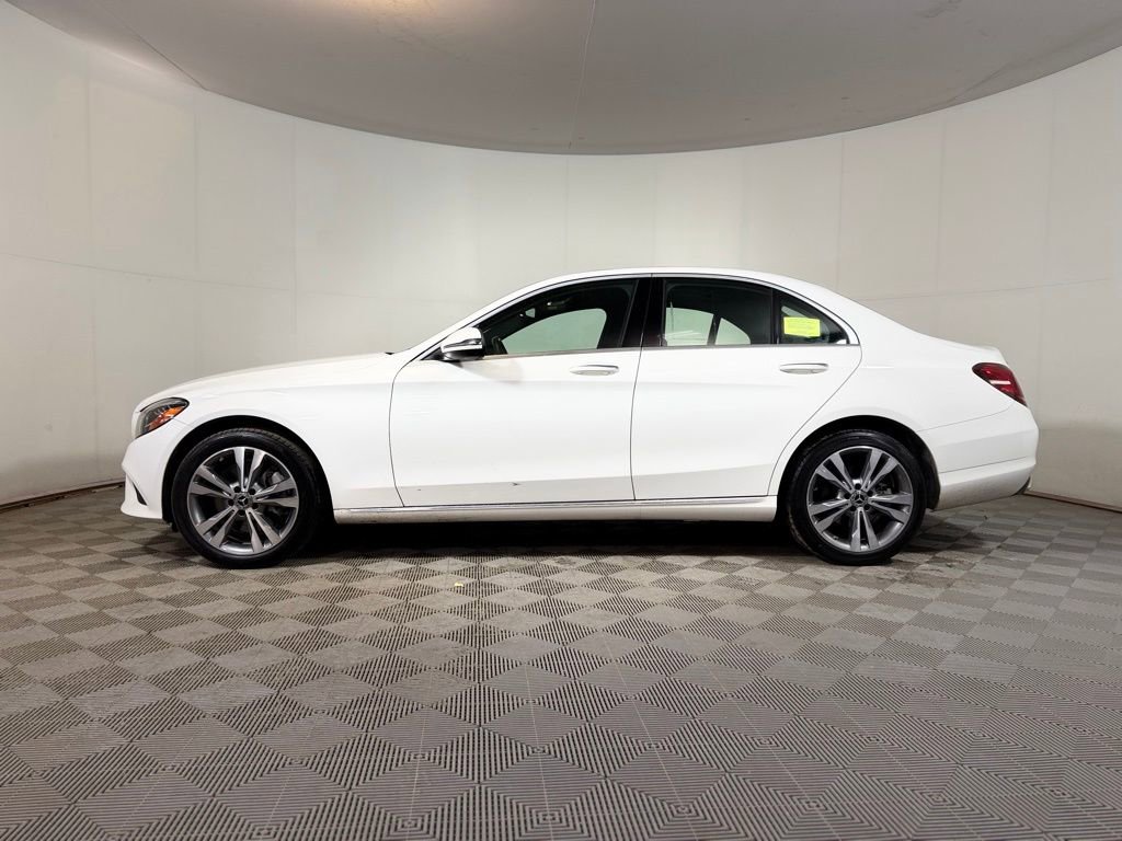 Used 2020 Mercedes-Benz C 300 4MATIC Sedan image 3