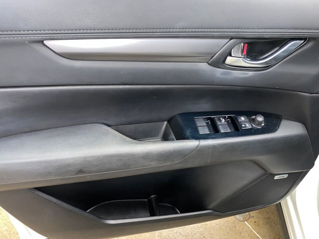 Used 2017 MAZDA CX-5 Touring w/ Preferred Equipment Package AWD/4WD image 9