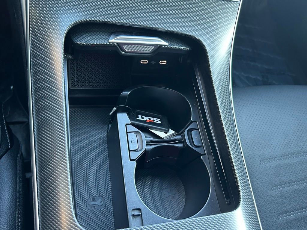 Used 2025 Mercedes-Benz C 300 4MATIC Sedan image 20