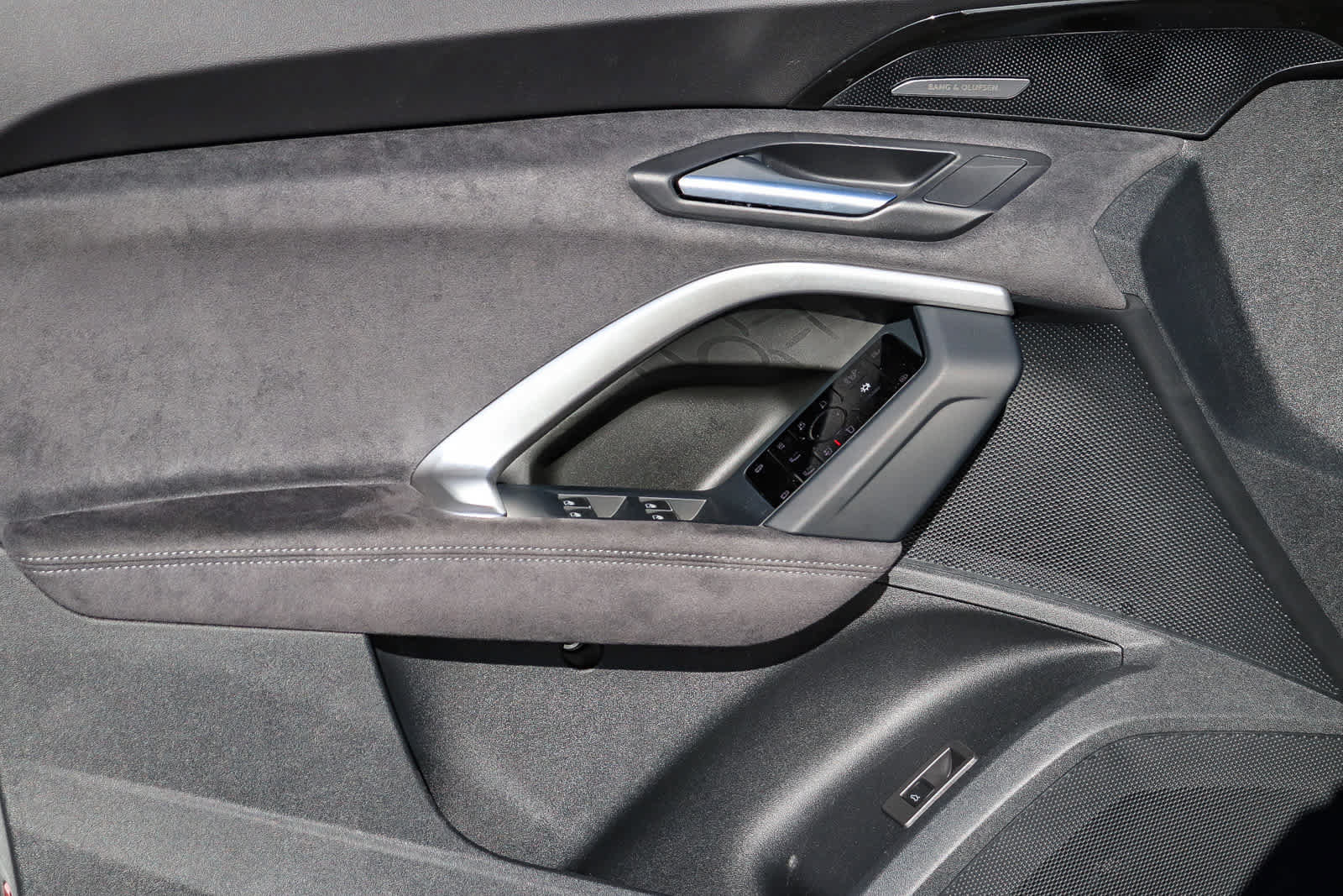New 2025 Audi SQ5 Premium Plus AWD/4WD image 26
