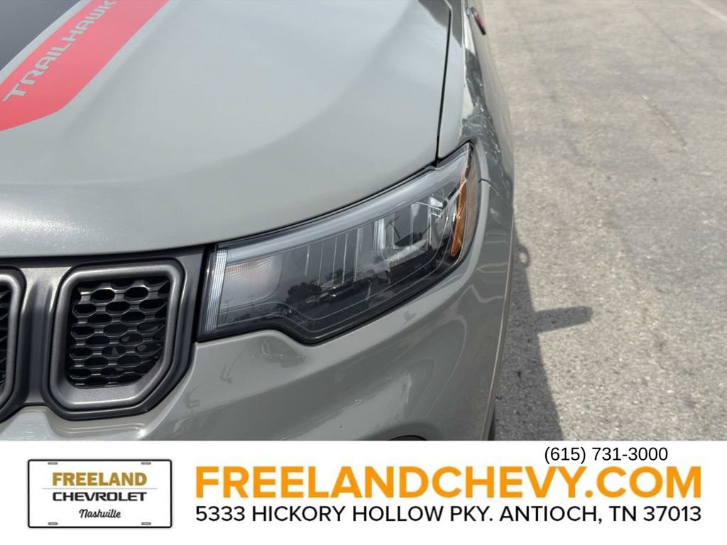 Used 2024 Jeep Compass Trailhawk AWD/4WD image 10