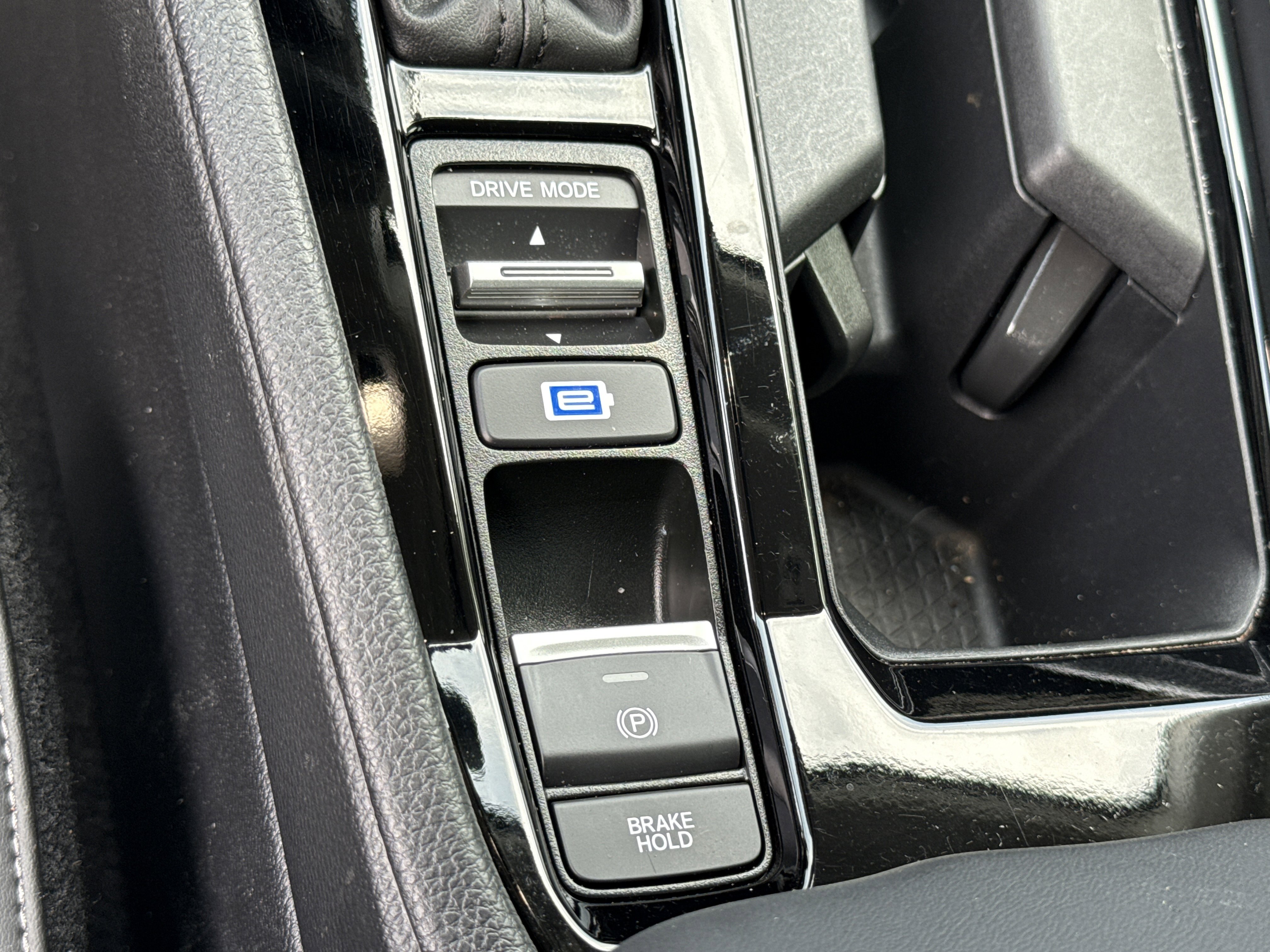 Certified 2024 Honda Accord EX-L image 31