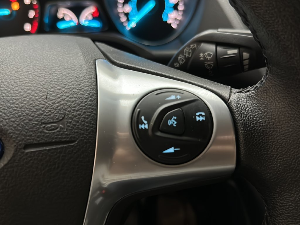 Used 2015 Ford Escape Titanium AWD/4WD image 28