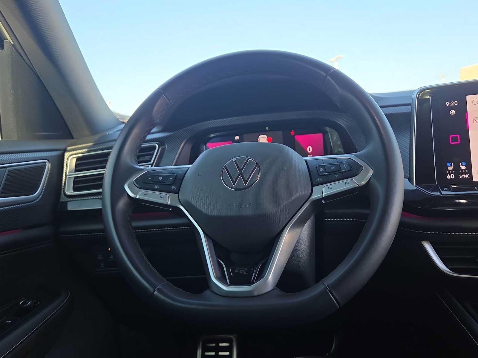 Used 2024 Volkswagen Atlas Cross Sport SEL R-Line AWD/4WD image 20