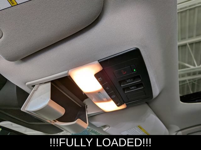 Used 2023 Nissan Pathfinder SL AWD/4WD image 19