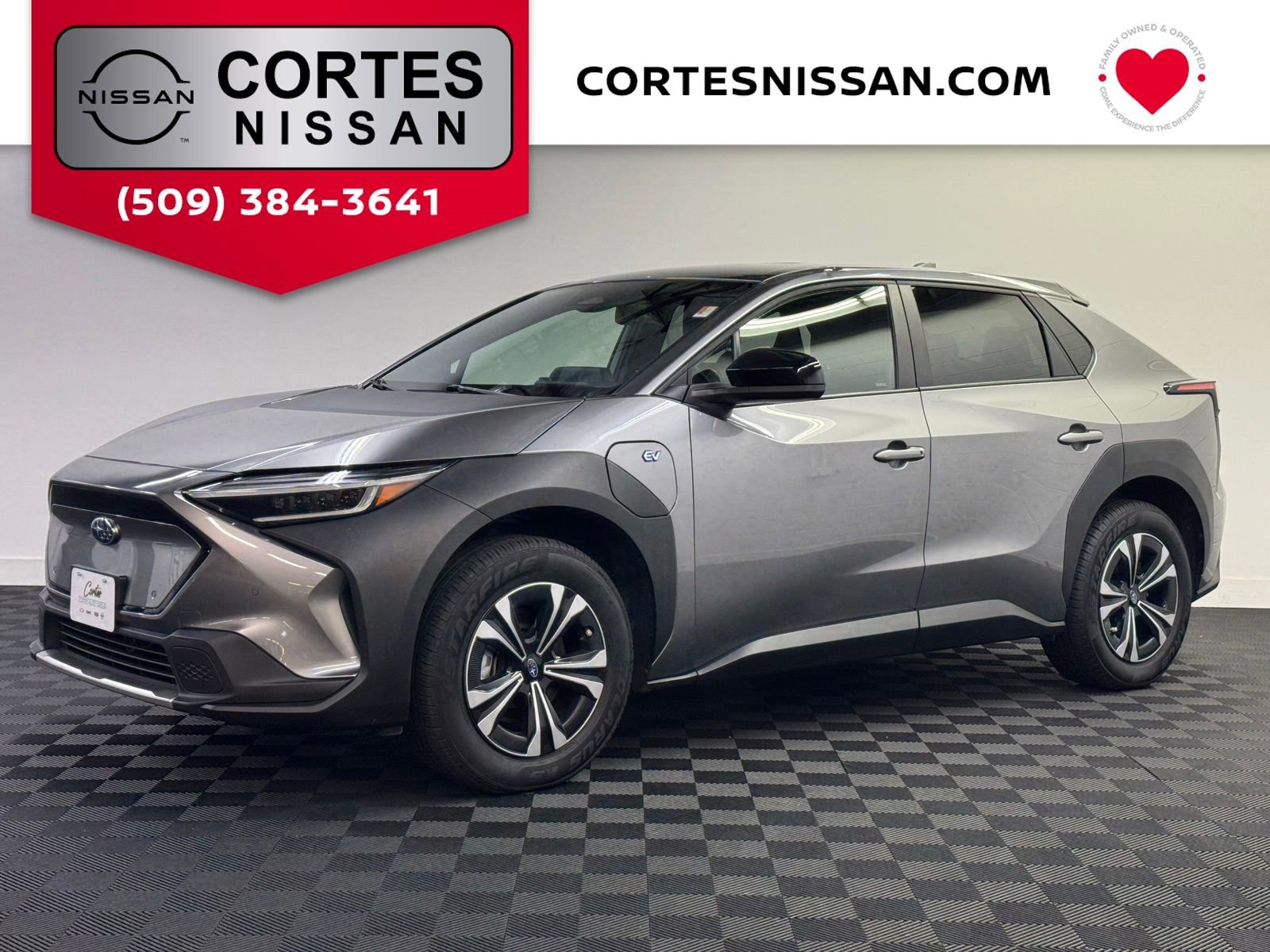 Used 2023 Subaru Solterra AWD image 1