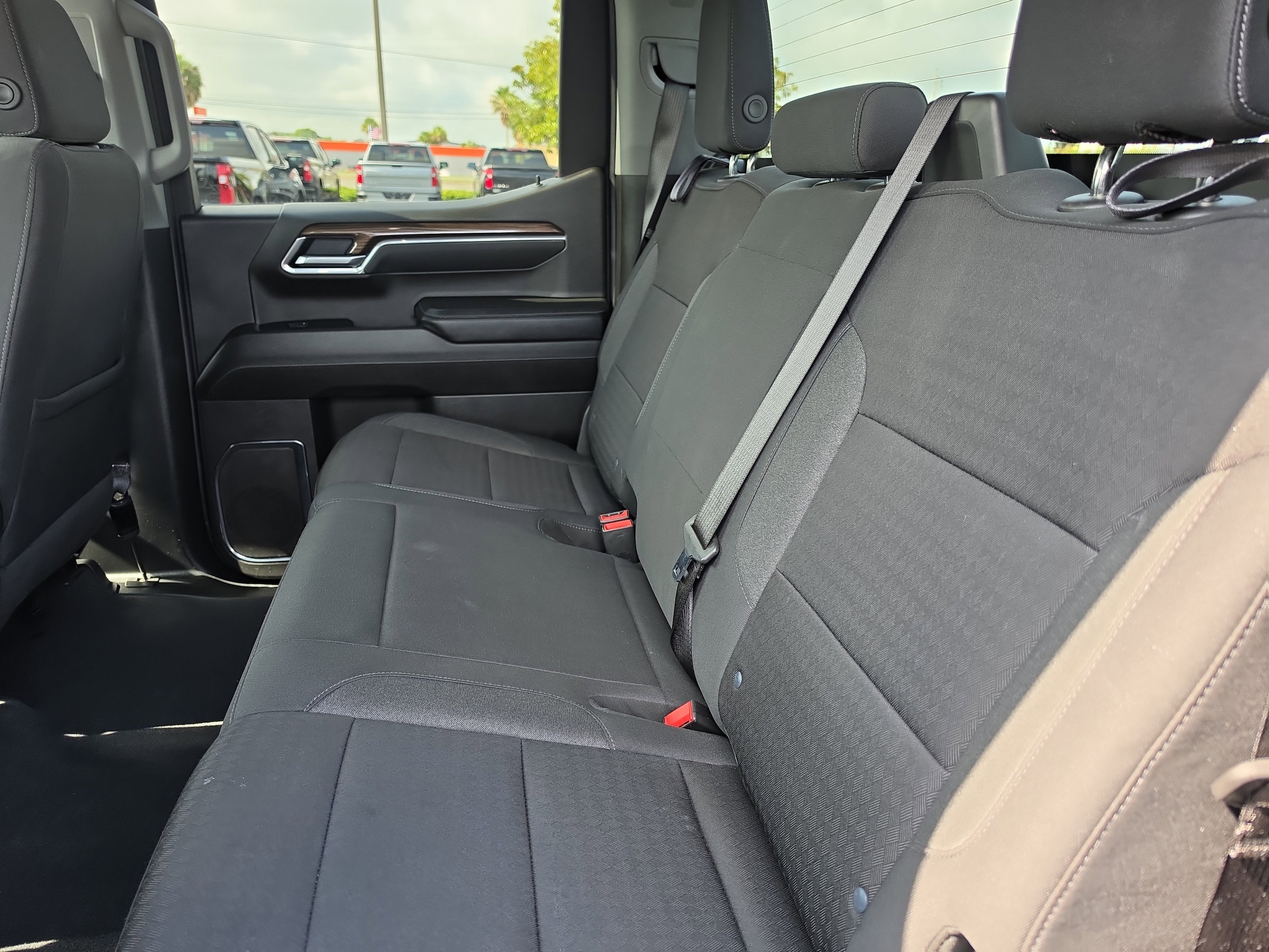 Certified 2025 Chevrolet Silverado 1500 LT RWD image 12