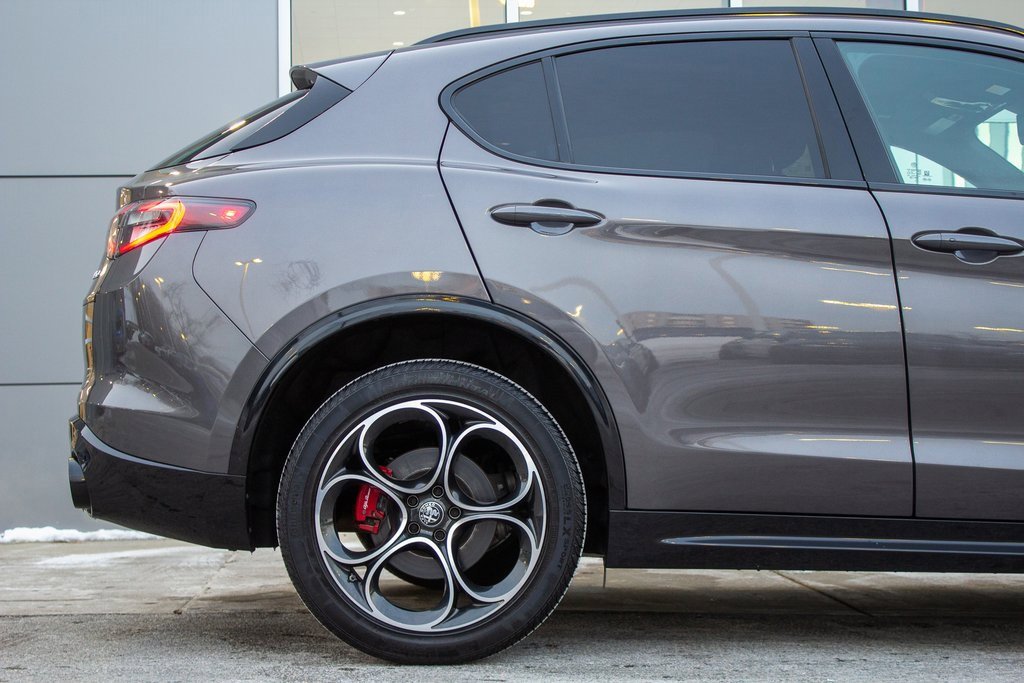 Used 2025 Alfa Romeo Stelvio Sprint w/ Veloce Package image 6
