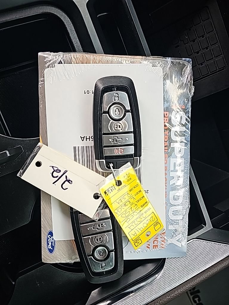 Used 2024 Ford F250 King Ranch w/ FX4 Off-Road Package image 29