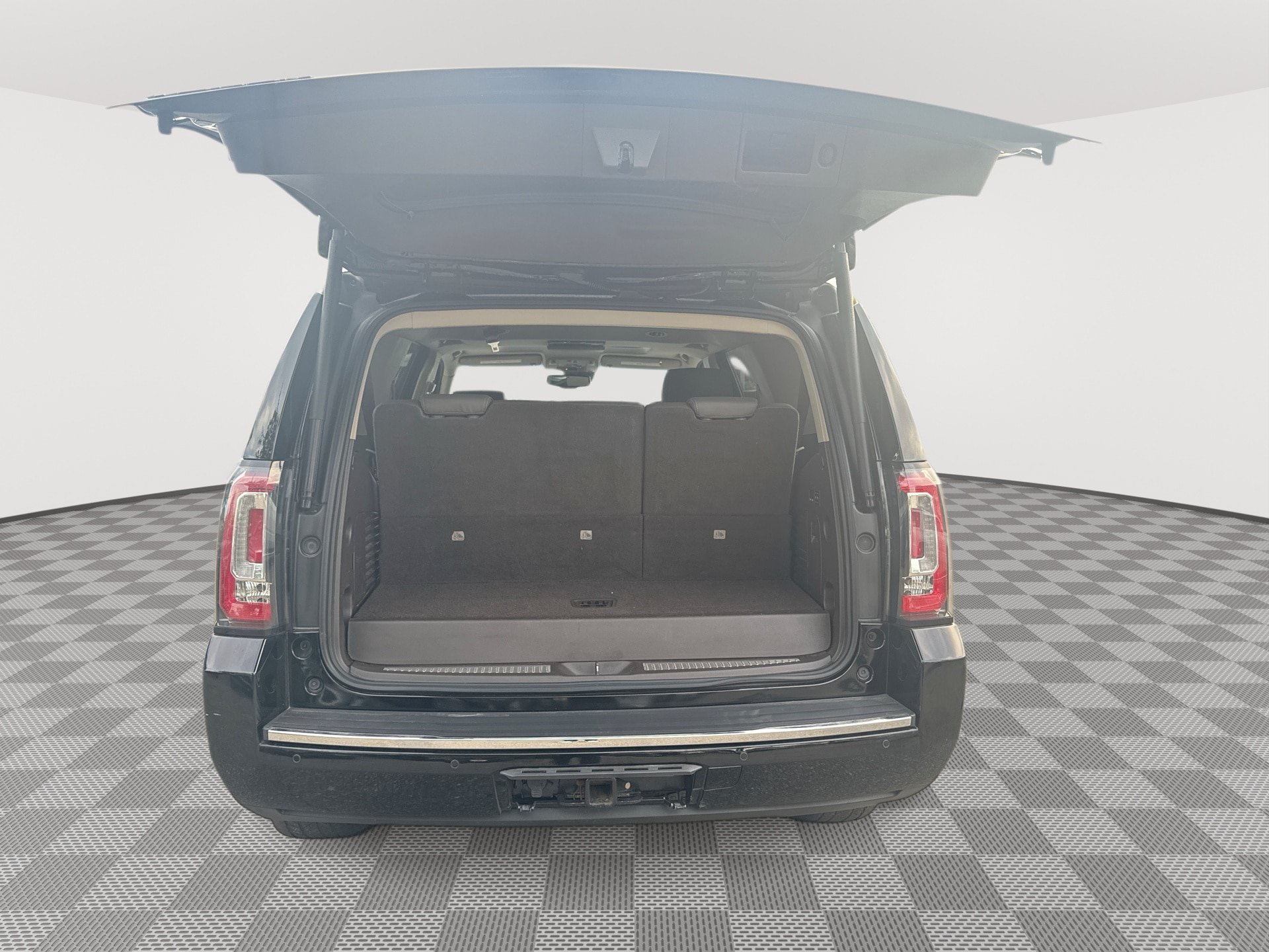 Used 2018 GMC Yukon Denali w/ Denali Ultimate Package AWD/4WD image 21