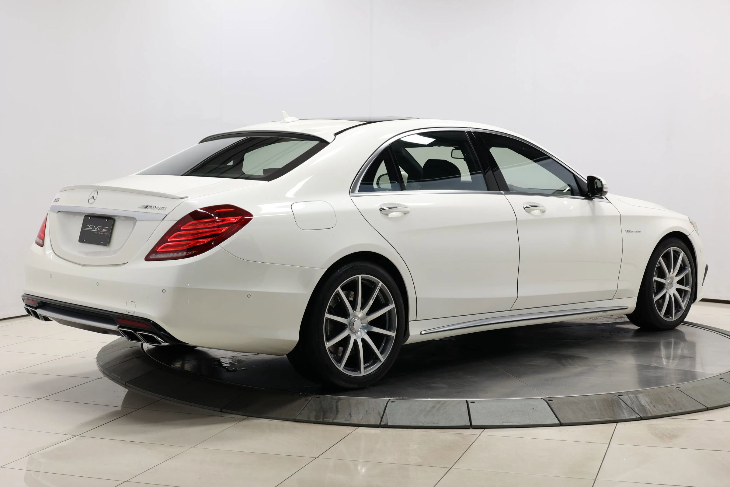 Used 2014 Mercedes-Benz S 63 AMG 4MATIC Sedan image 4
