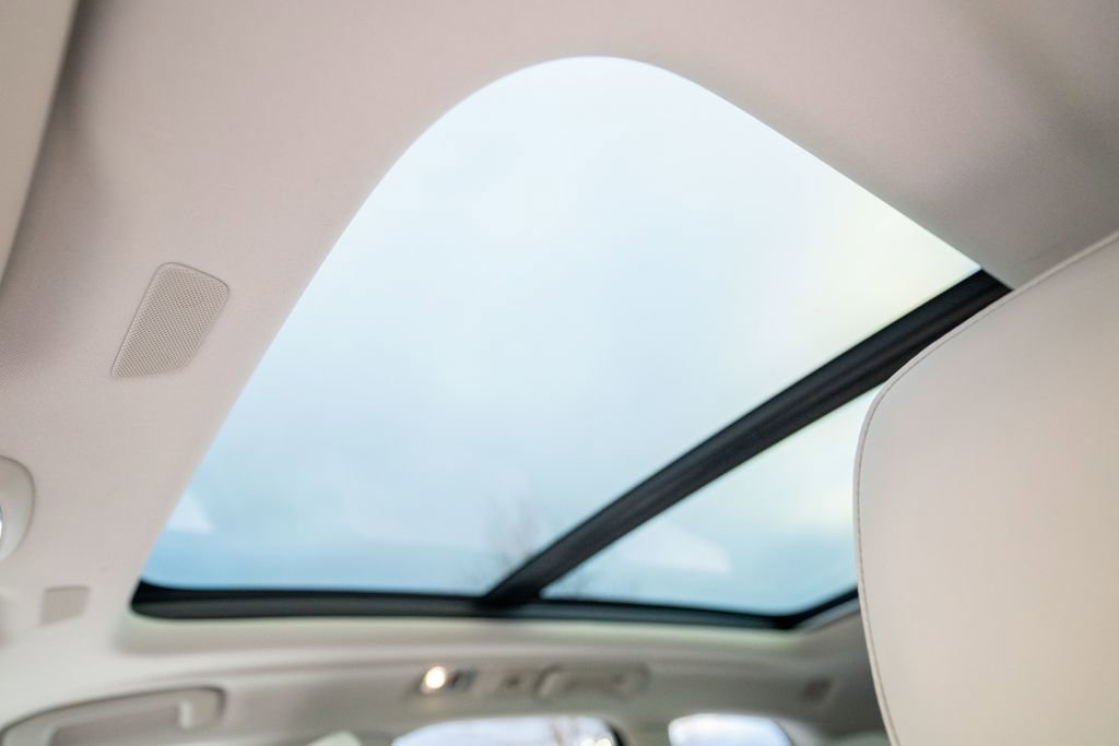 Used 2021 Volvo XC60 T5 Inscription w/ Advanced Package image 16