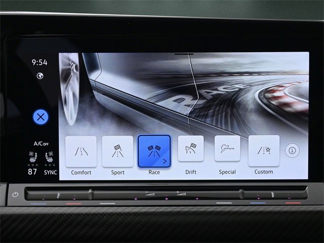 Used 2024 Volkswagen Golf R image 35