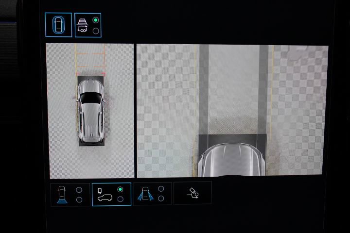 Used 2024 GMC Acadia Denali image 51