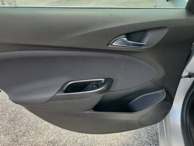 Used 2019 Chevrolet Cruze LT FWD image 12