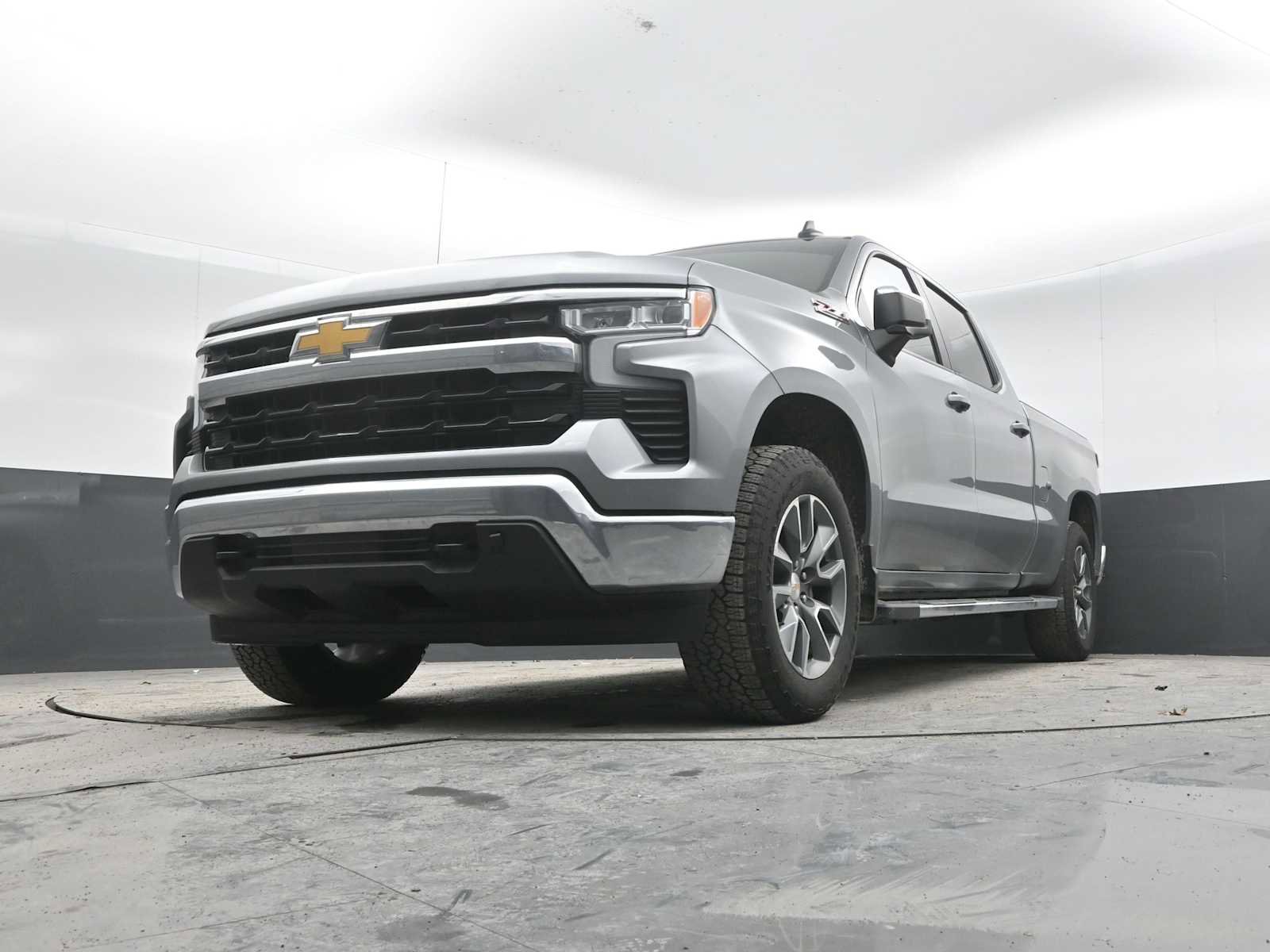 Used 2026 Chevrolet Silverado 1500 LT w/ Z71 Off-Road Package AWD/4WD image 26