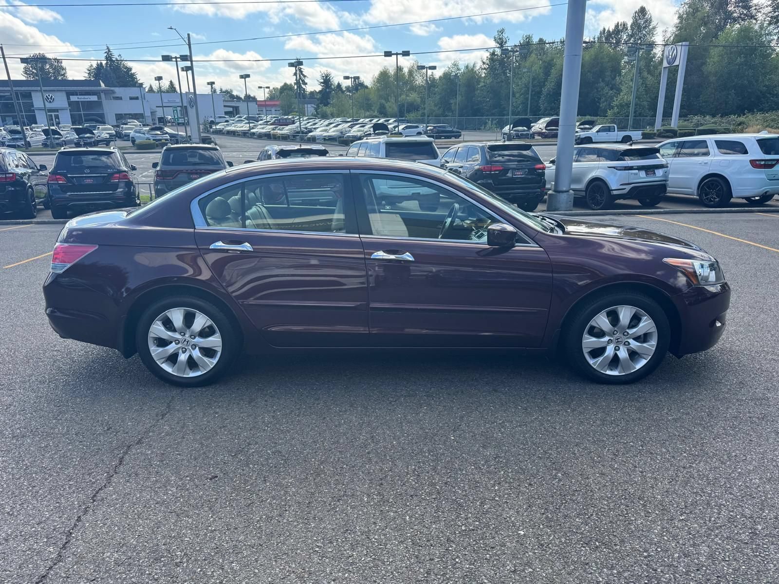 Used 2010 Honda Accord EX-L image 6